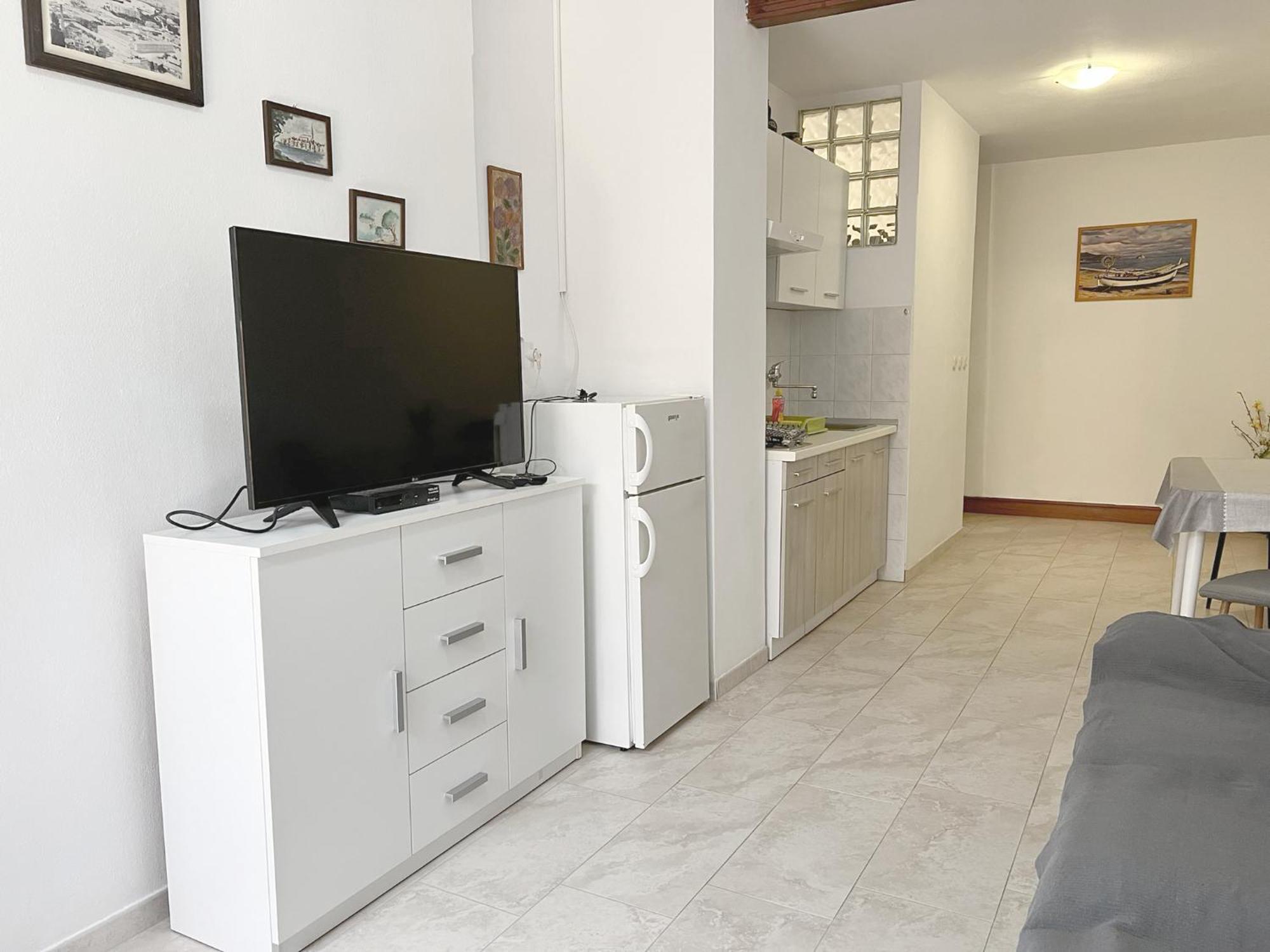 Apartments Ares ロヴィニ エクステリア 写真