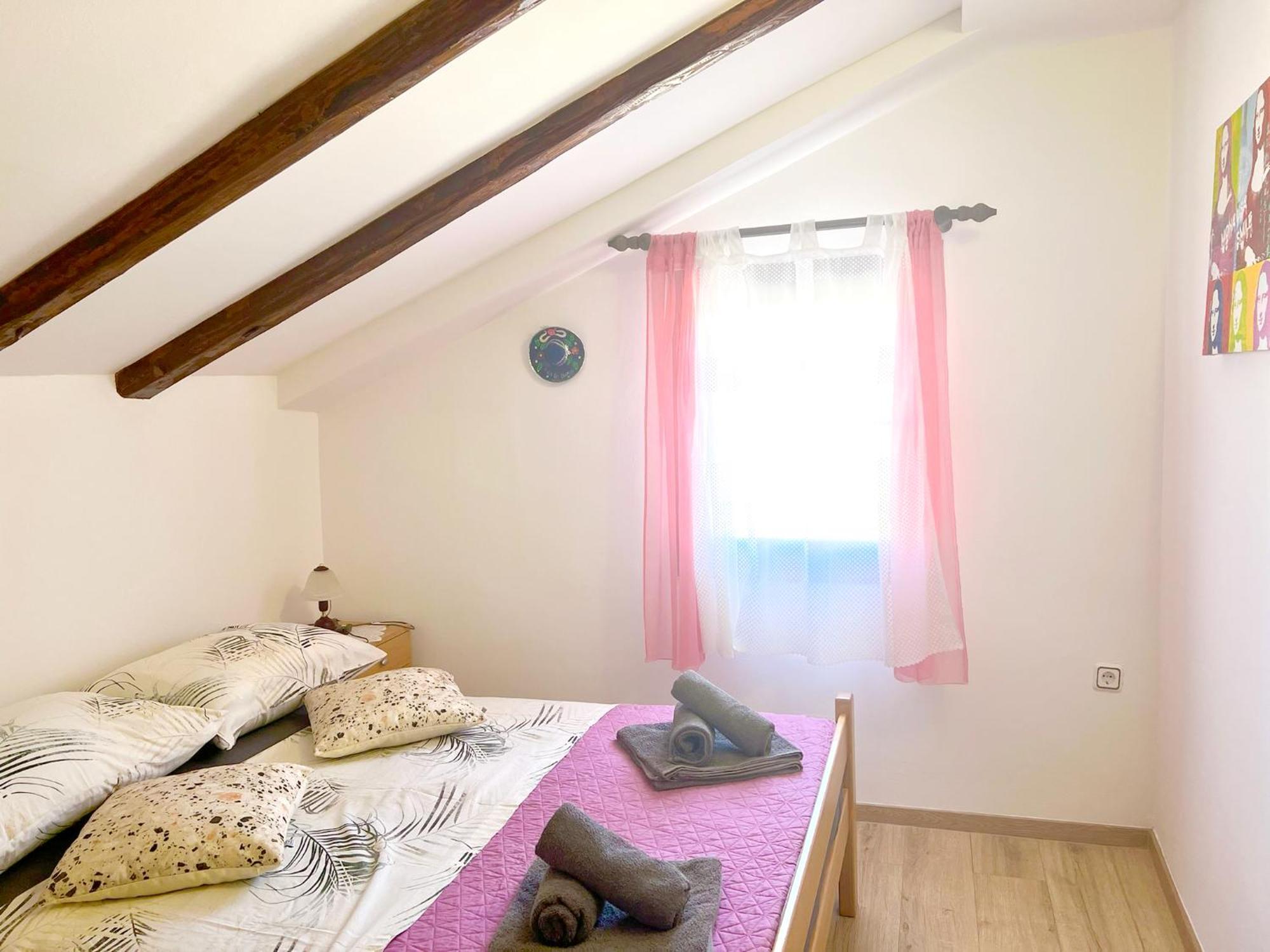 Apartments Ares ロヴィニ エクステリア 写真