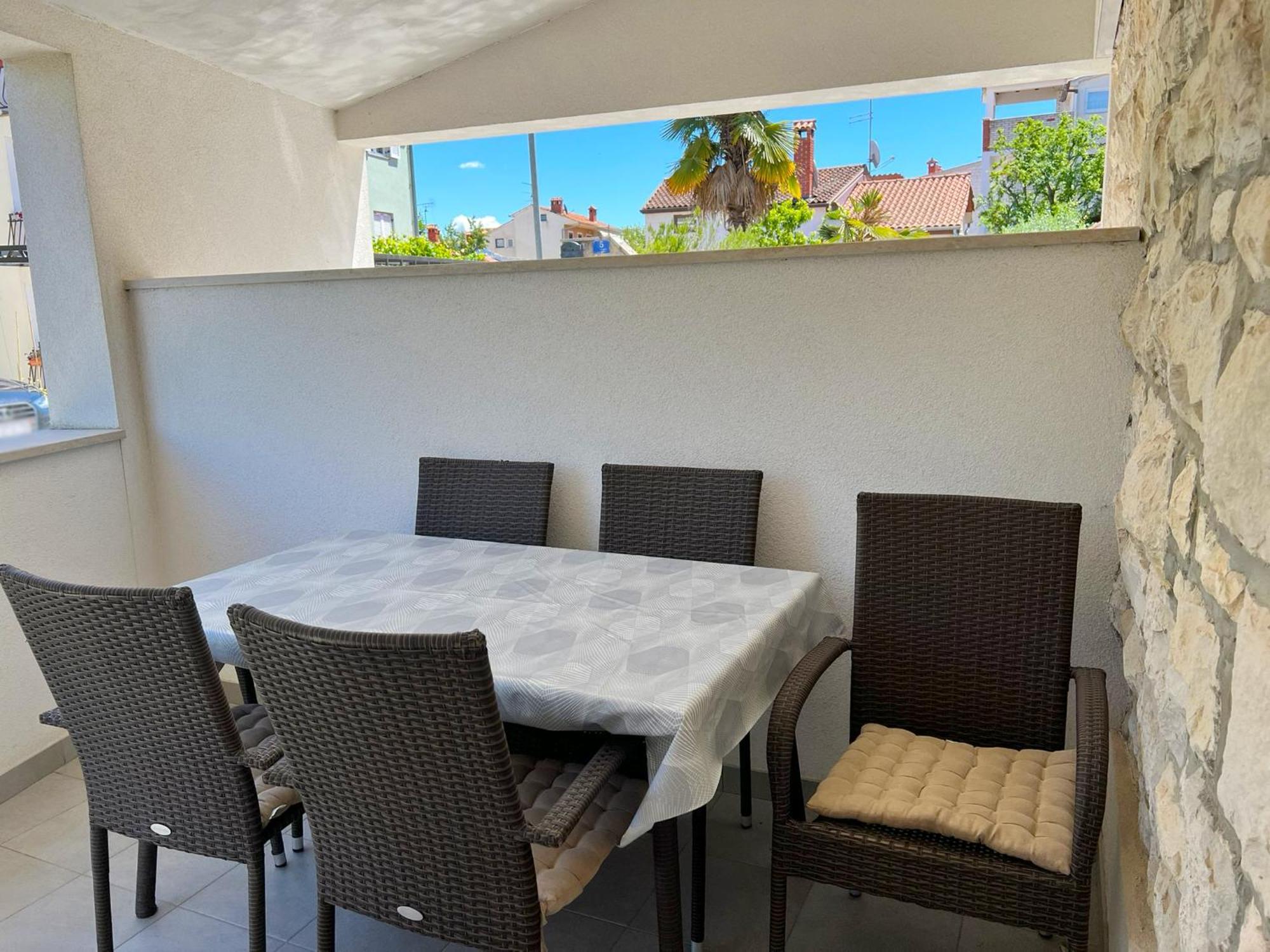 Apartments Ares ロヴィニ エクステリア 写真