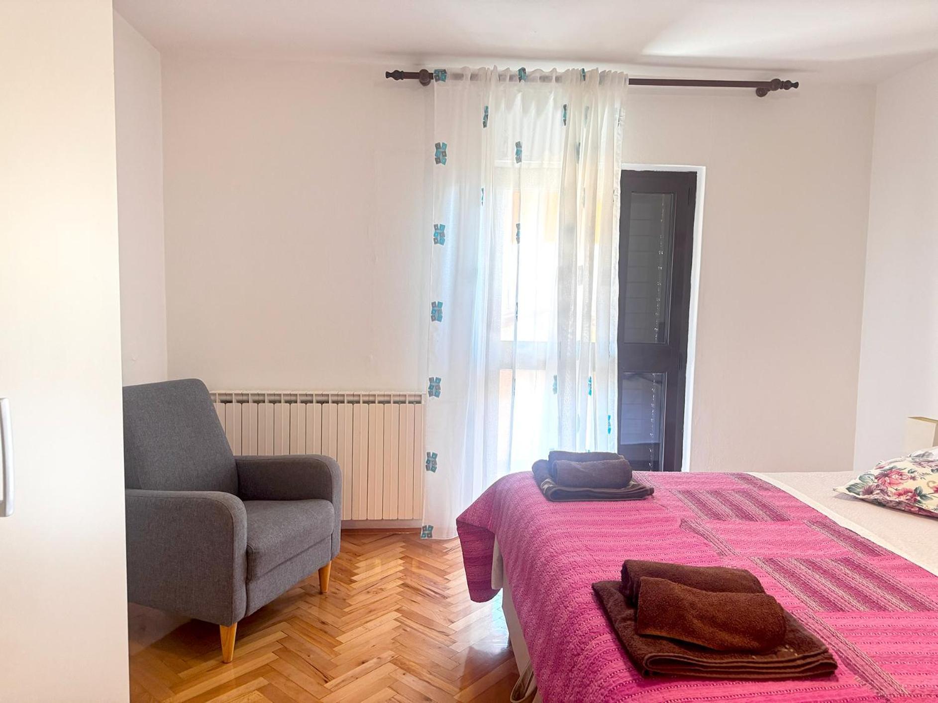 Apartments Ares ロヴィニ エクステリア 写真